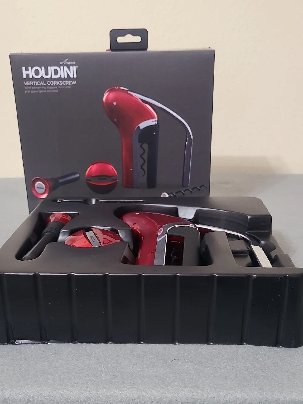 Houdini Red‎ Vertical Corkscrew Wine Opener